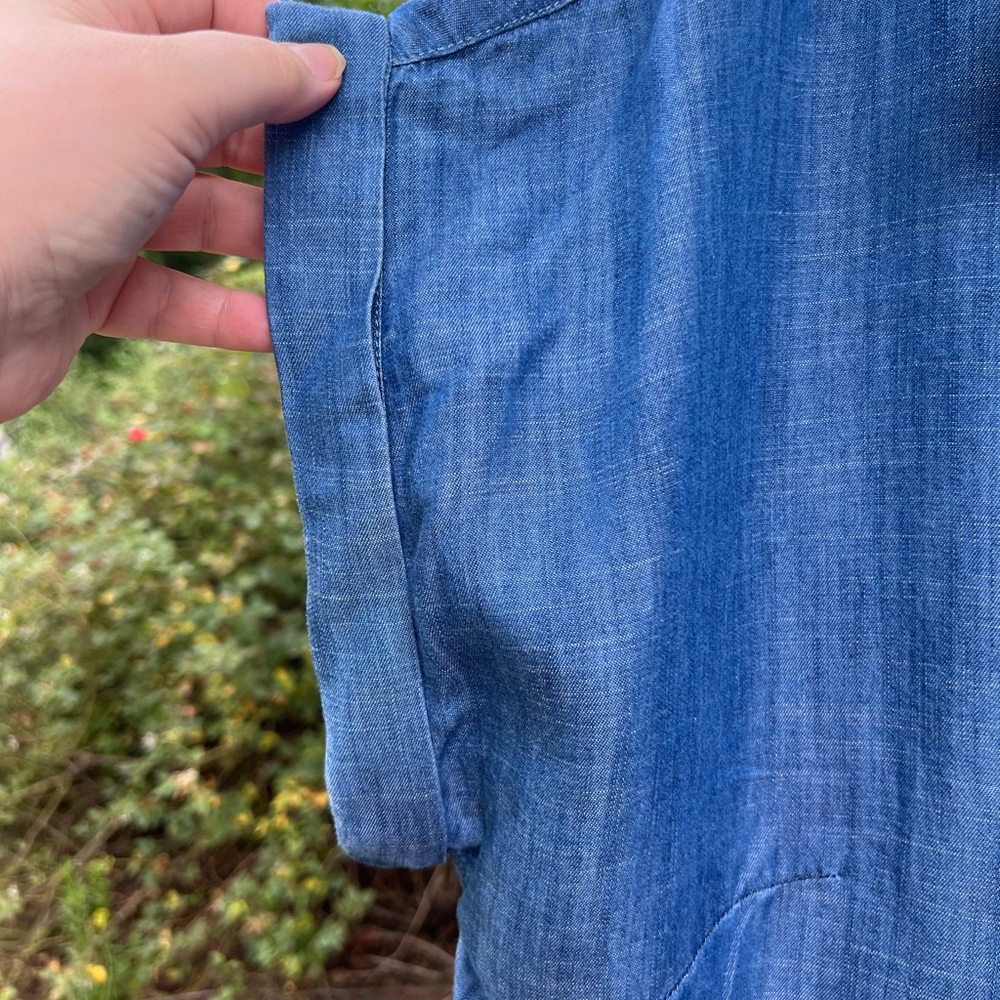 NWT Talbots Fun Blue Tencel Short Sleeve Buttons Down The Back Blouse - Picture 4 of 5